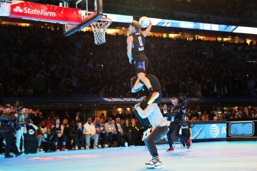 Curry gana histórico duelo en All-Star y Lillard y McClung defienden coronas