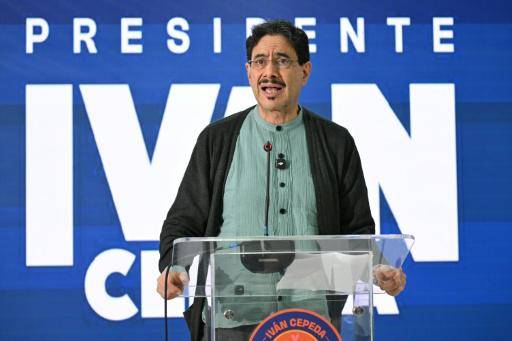 El candidato izquierdista de Colombia llama a la calma tras las protestas contra el triunfo de la ultraderecha