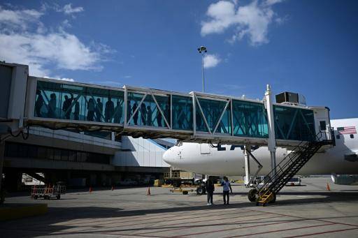 Llega a Venezuela un primer vuelo con migrantes deportados desde EEUU tras la caída de Maduro