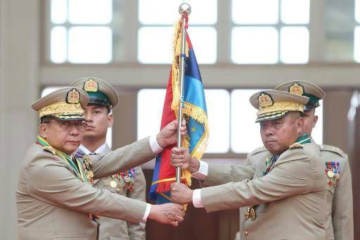 Birmania prepara el terreno para que el jefe de la junta militar se convierta en presidente del país
