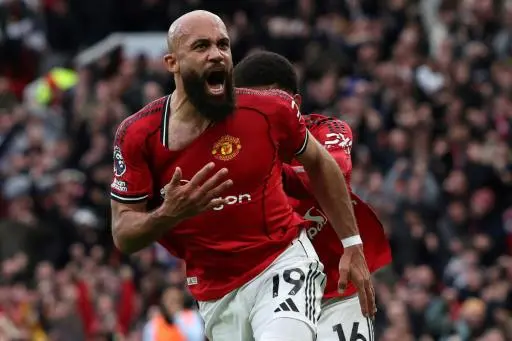 Carrick debuta en el banquillo del Manchester United con triunfo sobre el City