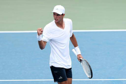 Español Jodar vence a Fils en Washington y Hewitt irrumpe con primera victoria
