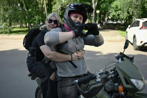 La doble batalla de los militares LGTB+ en Ucrania: contra Rusia y por la igualdad