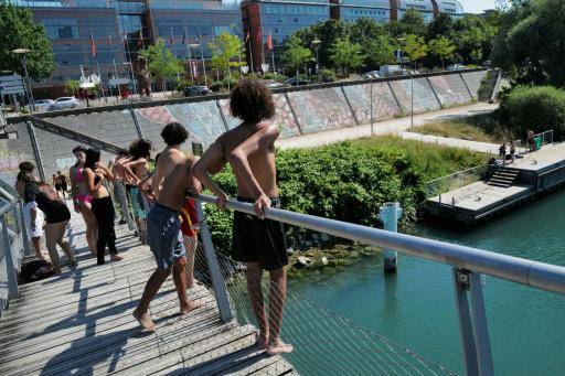 Más de 200 personas murieron ahogadas en Francia durante las olas de calor
