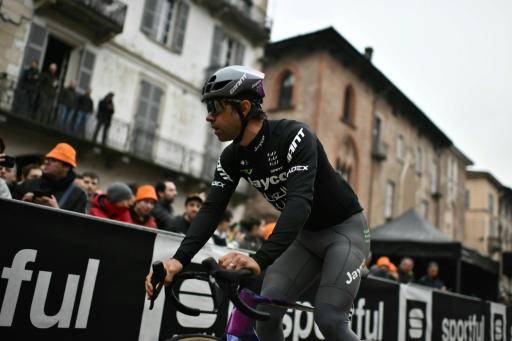 El ciclista Michael Matthews causa baja para el Tour por una embolia pulmonar