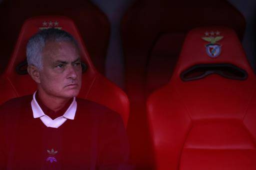 El Fenerbahçe despide a Mourinho tras quedar fuera de la Liga de Campeones