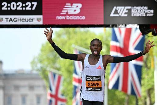 Keniano Sebastian Sawe prioriza maratón de Berlín y no irá a Mundiales