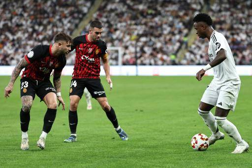 Real Madrid gana 3-0 al Mallorca y se disputará la Supercopa con el Barça