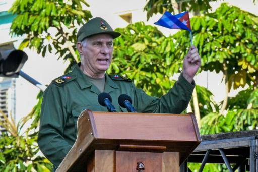 La economía de Cuba necesita cambios urgentes para superar la crisis, dice el presidente