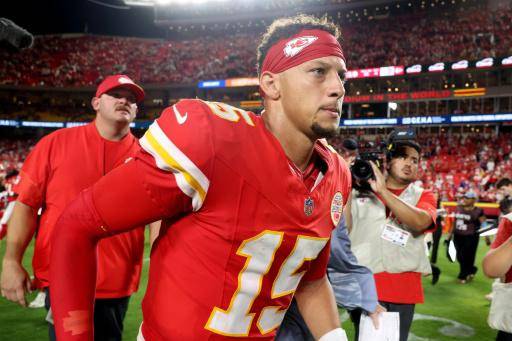Mahomes tiene un regreso triunfal en la NFL tras nueve meses lesionado