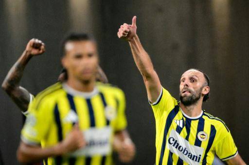 El Fenerbahçe deja al Lyon fuera de la Liga de Campeones