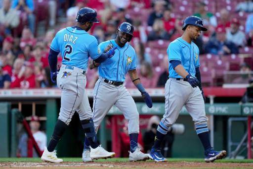 El venezolano Martín Pérez y los cubanos Díaz y Arozarena se visten de gala en las Grandes Ligas