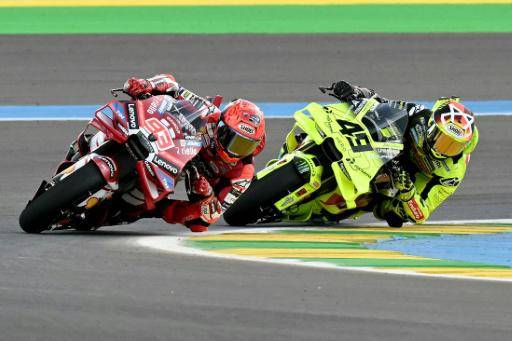 El campeón Márquez vence en el esprint de MotoGP en Brasil