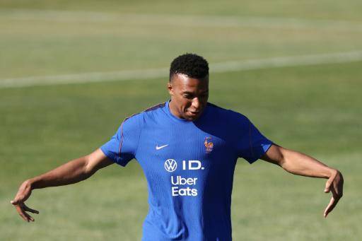 Impulso y clasificación, la apuesta de Mbappé en su juego cien con Francia