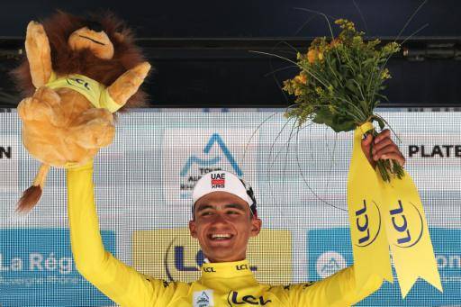 Del Toro, Pidcock, Simmons: otros ciclistas a seguir en el Tour de Francia