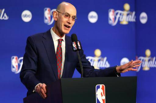 Los planes para la NBA Europa siguen según lo previsto, dice el comisionado Silver