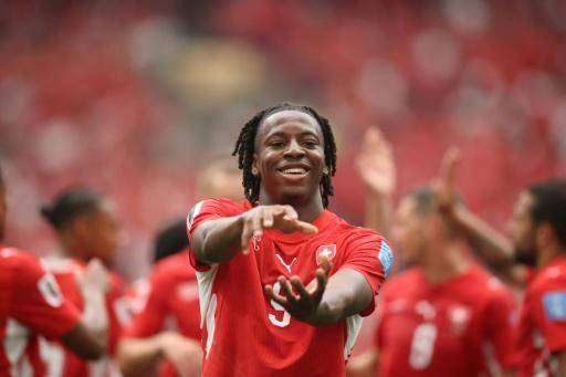Suiza gana 2-1 a Canadá y pasa a 16avos del Mundial como primera del Grupo B