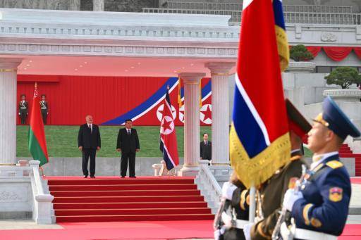 El líder de Bielorrusia visita Corea del Norte por primera vez