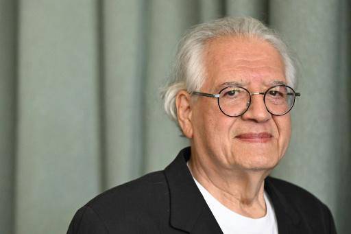 Patricio Guzmán, el documentalista que filmó con poesía la historia de Chile