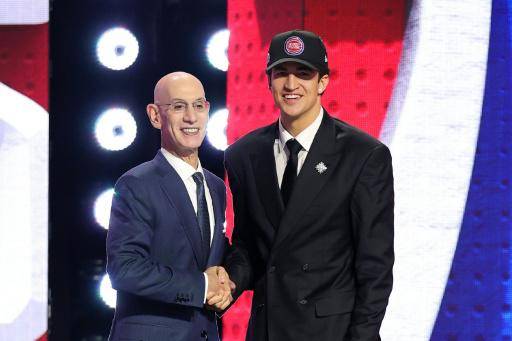 El mexicano Karim López ocupa un histórico puesto 21 en el Draft de NBA