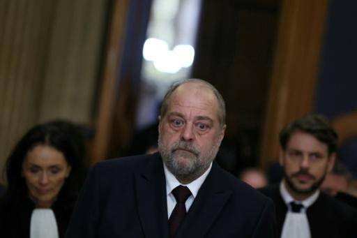 Absuelven al ministro de Justicia de Francia en un caso sobre conflicto de intereses