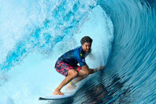 Yago Dora, el campeón mundial de surf que domina las olas con el 9 de Ronaldo