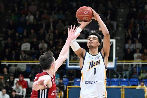 La NBA sortea el billete al fenómeno Victor Wembanyama