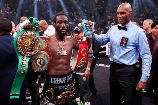 Crawford derrota a Spence y es campeón indiscutido de los welter