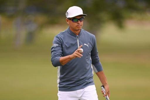 Estadounidense Fowler encabeza el arranque del Abierto de EEUU de golf