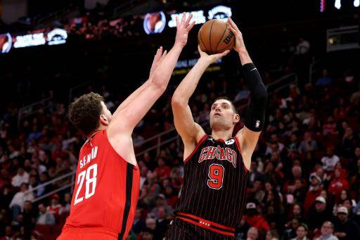 Montenegrino Nikola Vucevic lidera a los Bulls sobre el Jazz en la NBA
