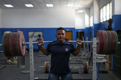 Levantamiento de pesas, luz para Venezuela entre las sombras que amenazan a este deporte