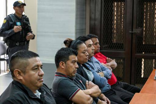 Condenan a siete expolicías por la ejecución extrajudicial de una pareja gay en Guatemala