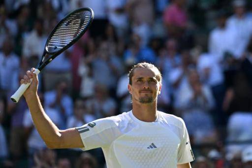 Zverev y Swiatek pasan con comodidad a tercera ronda en Wimbledon
