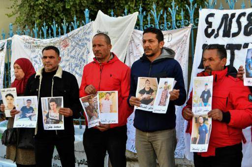 Mueren 13 migrantes en un naufragio en Túnez y 27 están desaparecidos