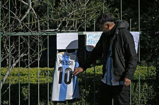 Lionel Messi despidió a su fallecido padre entre mensajes de cariño en Rosario