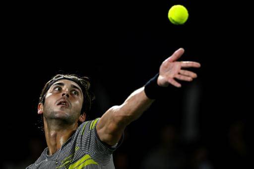 Medvedev cae en su debut en París, Etcheverry se despide ante Dimitrov