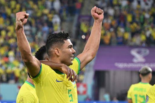 Casemiro esfuma la nostalgia hacia Neymar y lleva a Brasil a octavos de Catar