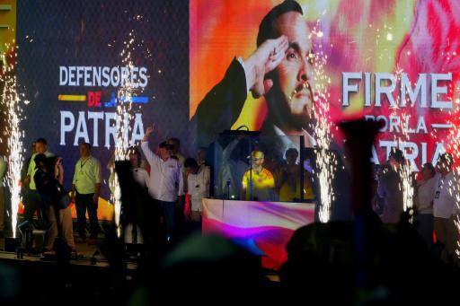 Un ultraderechista pone en aprietos a la izquierda para el balotaje en Colombia