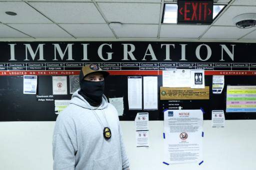 Un juez federal de EEUU prohíbe arrestos en las cortes de migrantes en Nueva York