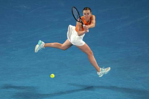 La ucraniana Elina Svitolina durante su partido contra la rusa Mirra Andreeva en el Abierto de Australia, en Melbourne, el 25 de enero de 2026