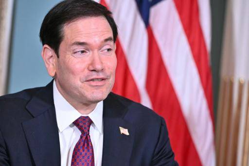 Rubio inicia en Colombia una gira latinoamericana para reforzar la influencia de EEUU
