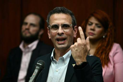 El opositor Capriles dice que la transición en Venezuela pasa por la liberación de presos políticos