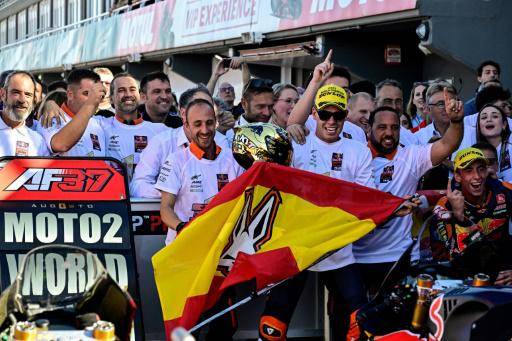 El español Augusto Fernández se proclama campeón mundial de Moto2