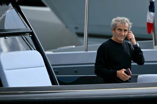 Campeón francés de F1 Alain Prost es víctima de un violento robo (medios)