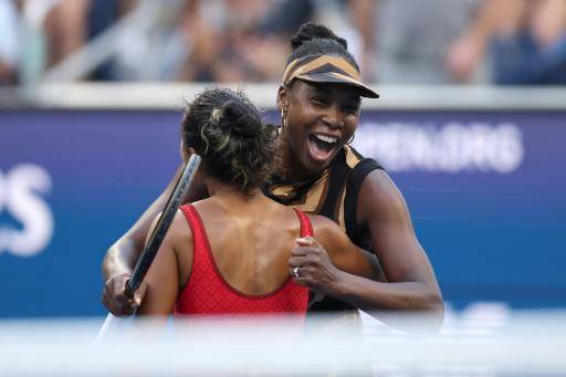 Venus Williams avanza en dobles del US Open y hace un llamado a Serena
