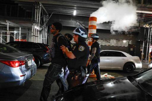 La fiesta de los Knicks se desborda: 63 detenidos en las calles de Nueva York