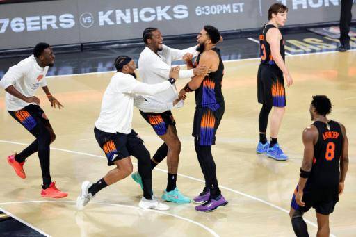 Medio siglo más tarde, los Knicks vuelven a ser campeones al ganar la Copa NBA