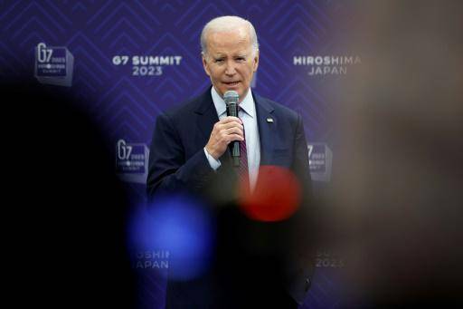 El presidente Joe Biden habla durante una rueda de prensa al término de la cumbre del G7, el 21 de mayo de 2023 en Hiroshima (Japón)