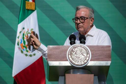 Declara ante la fiscalía un gobernador mexicano vinculado por EEUU al 'Chapo' Guzmán