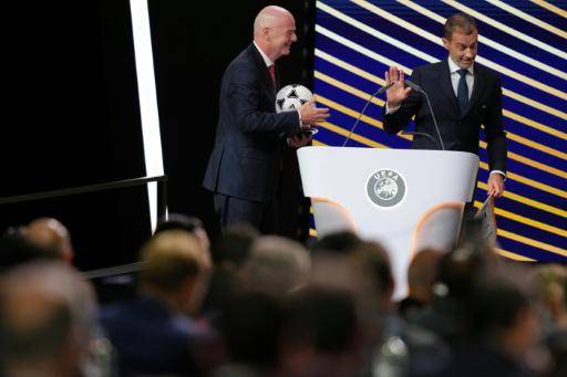 La UEFA y la Concacaf no perdonan a Infantino pese a la retirada de su plan